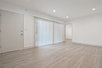 1127 18th St in Santa Monica, CA - Foto de edificio - Building Photo