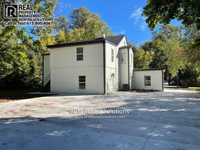 605 Fairview Ave, Unit Unit D in Murfreesboro, TN - Building Photo - Building Photo