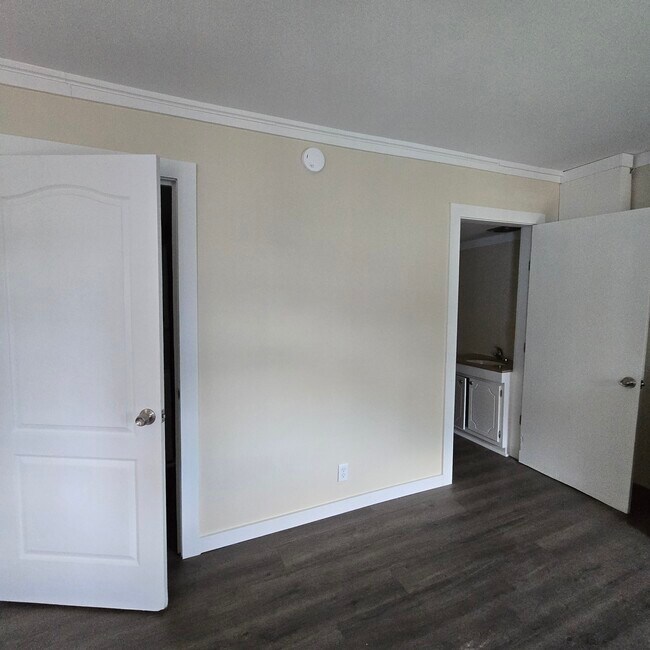 6602 Gordon Rd, Unit 6602-D