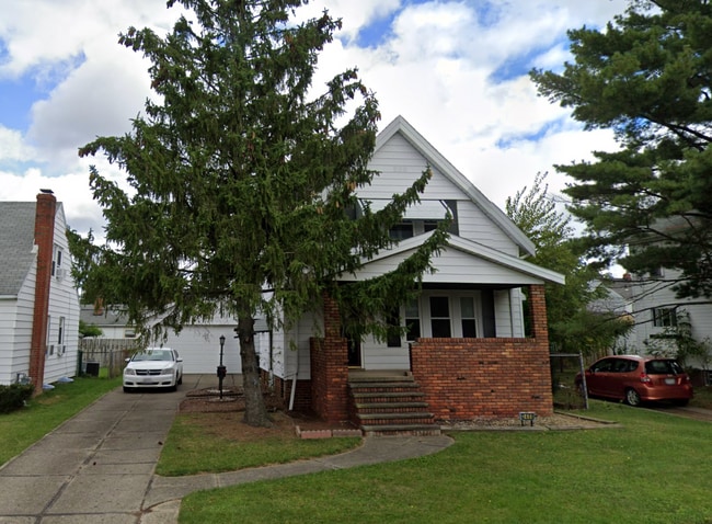 property at 3408 Parklane Dr