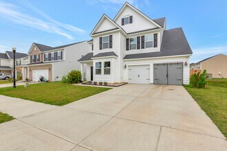270 Firewheel Ct in Summerville, SC - Building Photo - Building Photo