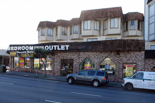 2901 Geary Blvd in San Francisco, CA - Building Photo - Building Photo