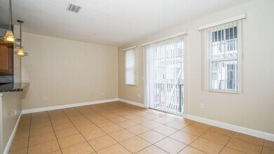 3833 NW 5th Ter in Boca Raton, FL - Building Photo - Building Photo