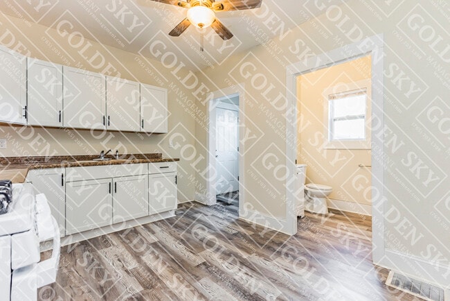 property at 1821 Grand Ave