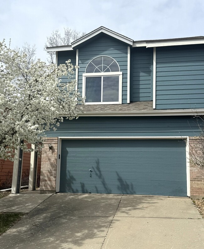 property at 9362 W Coal Mine Ave