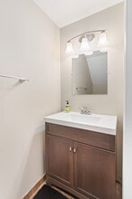 692 E Ferry St in Detroit, MI - Building Photo - Building Photo