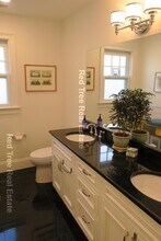279 Walnut St in Brookline, MA - Building Photo - Building Photo