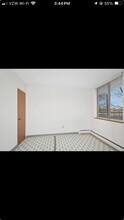 2601 Kenzie Ter, Unit 118 in Minneapolis, MN - Building Photo - Building Photo