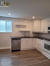 238 Sanatorium Rd in Hamilton, ON - Building Photo - Building Photo