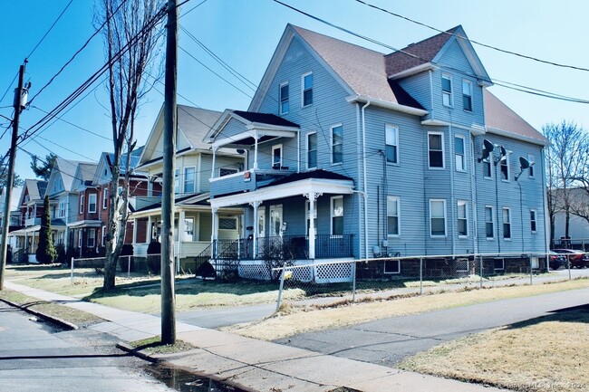 49 Brownell Ave in Hartford, CT - Building Photo - Building Photo