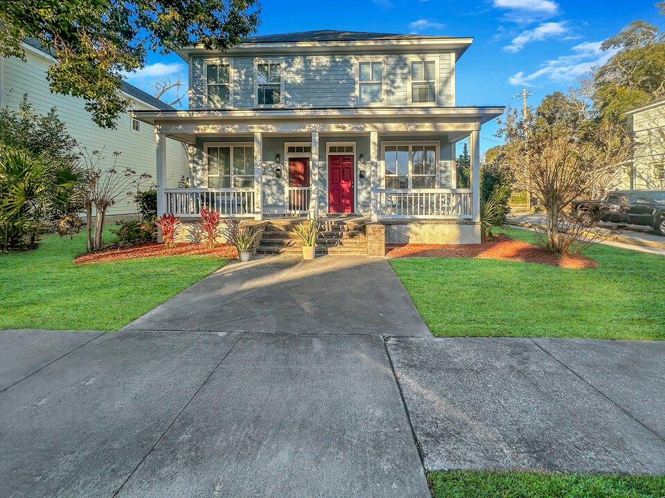 826 E Anderson St, Unit CHARMING VICTORIAN HOME in Savannah, GA - Foto de edificio