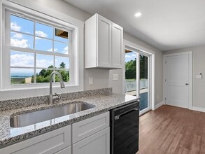 84 Old Lake Shore Rd in Gilford, NH - Building Photo - Building Photo