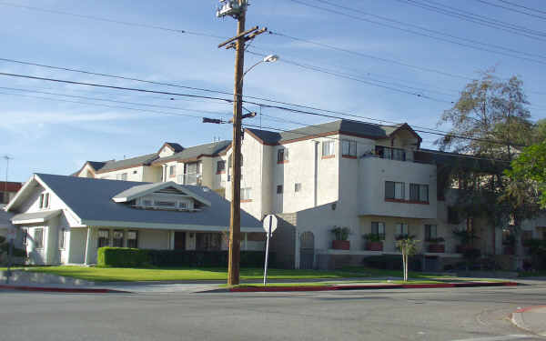 615 S Adams St in Glendale, CA - Building Photo - Building Photo