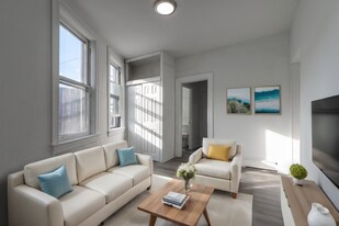 4913 Yew St in Pittsburgh, PA - Building Photo