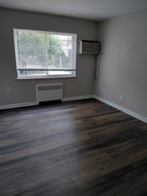 6643 Montgomery Rd in Cincinnati, OH - Building Photo - Building Photo