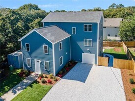 21 Ashbrook Rd in Narragansett, RI - Building Photo