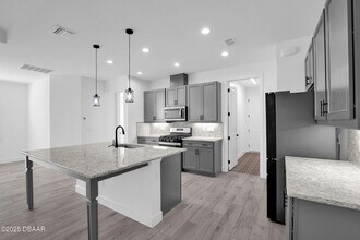 207 Hang Loose Wy in Daytona Beach, FL - Building Photo - Building Photo