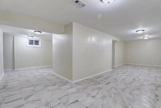 5516 Willow Ave in Raytown, MO - Building Photo - Building Photo