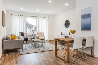 Lexington at Carteret in Carteret, NJ - Building Photo - Building Photo