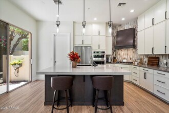 8224 E Angel Spirit Dr in Scottsdale, AZ - Building Photo - Building Photo