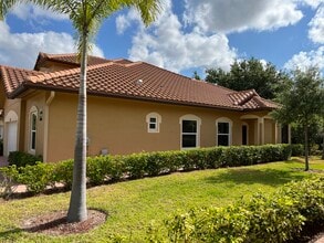 2900 65th Dr in Vero Beach, FL - Foto de edificio - Building Photo