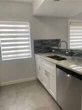 103 Riviera Cir in Weston, FL - Building Photo - Building Photo