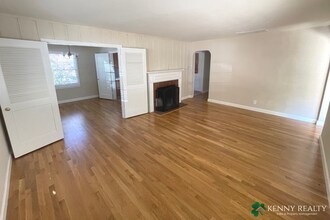 123 Beverly Dr in San Carlos, CA - Building Photo - Building Photo