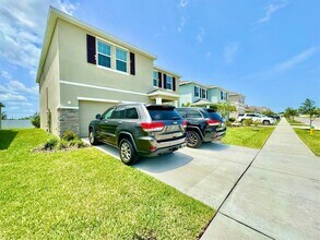 1154 Ocean Spray Dr in Ruskin, FL - Building Photo - Building Photo