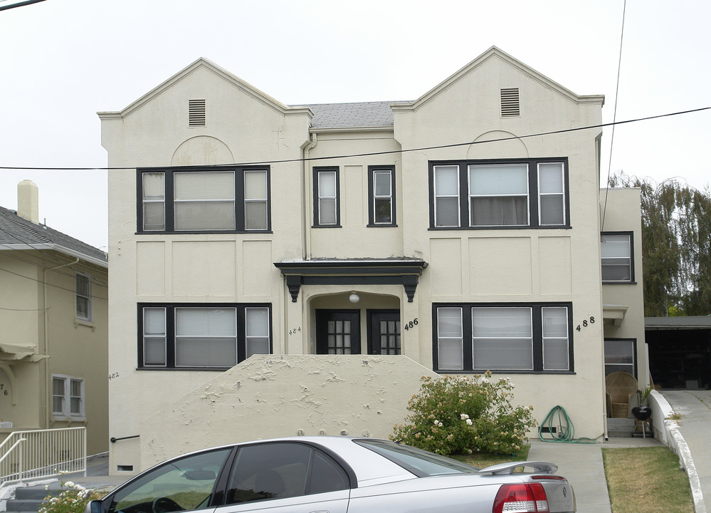 482-488 Wickson Ave in Oakland, CA - Building Photo