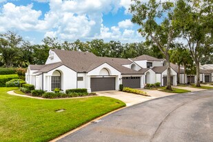 Racquet Club Villas At Heathrow in Lake Mary, FL - Building Photo