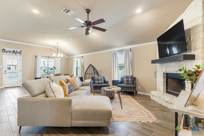 3220 Victoria Meadow Dr