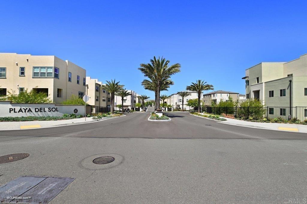 5150 Calle Sandwaves in San Diego, CA - Building Photo