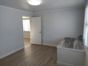 1349 E Bridger St, Unit A in Pocatello, ID - Foto de edificio - Building Photo