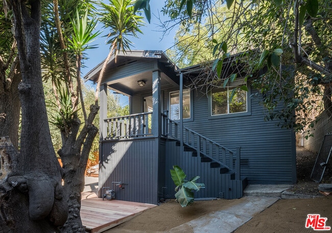 property at 4013 Sunset Dr