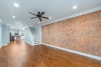 3033 E Baltimore St in Baltimore, MD - Building Photo - Building Photo