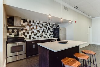 ELEVATE Apartment Homes in Minneapolis, MN - Building Photo - Building Photo