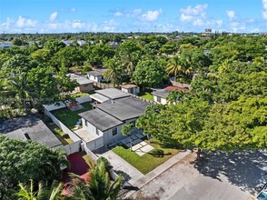 13840 NW 5th Ct in North Miami, FL - Building Photo - Building Photo