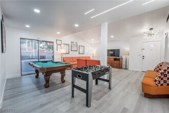2364 Belvedere Dr in Henderson, NV - Building Photo - Building Photo