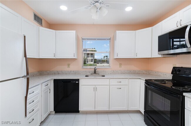 4912 Vincennes St in Cape Coral, FL - Building Photo - Building Photo