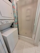 1300 Seaway Dr-Unit -6 in Fort Pierce, FL - Foto de edificio - Building Photo