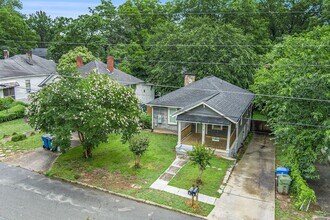 218 Laurel Ave SW in Atlanta, GA - Building Photo - Building Photo