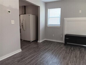 1112 Regent St SW in Atlanta, GA - Building Photo - Building Photo