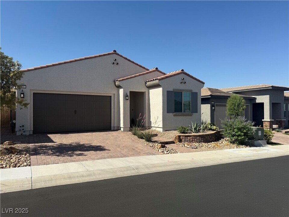 509 Open Hill Ave in Henderson, NV - Building Photo