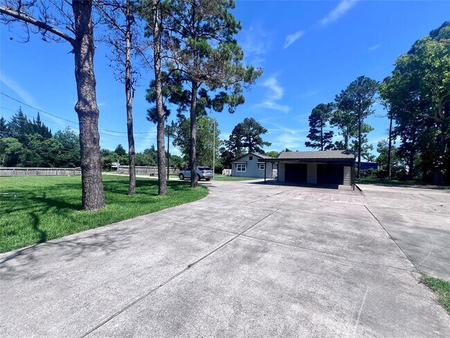 2506 Anders Ln in Kemah, TX - Building Photo - Building Photo