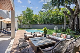 58 Bay Heights Dr in Miami, FL - Building Photo - Building Photo