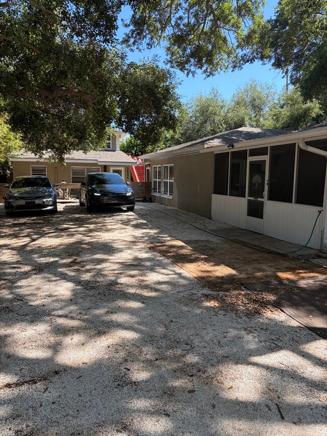 property at 3022 Dartmouth Ave N