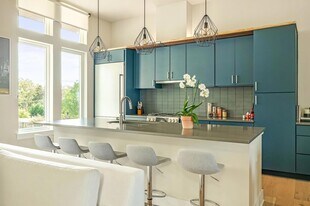 2300 Enfield Rd, Unit 302 in Austin, TX - Building Photo