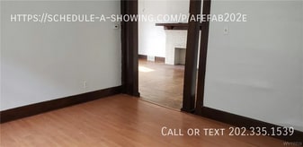 46 Roanoke Pkwy in Buffalo, NY - Building Photo