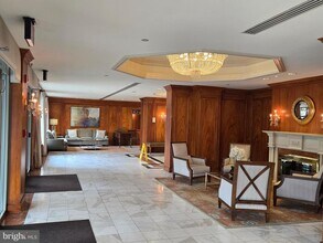 5450 Whitley Park Terrace in Bethesda, MD - Building Photo - Building Photo