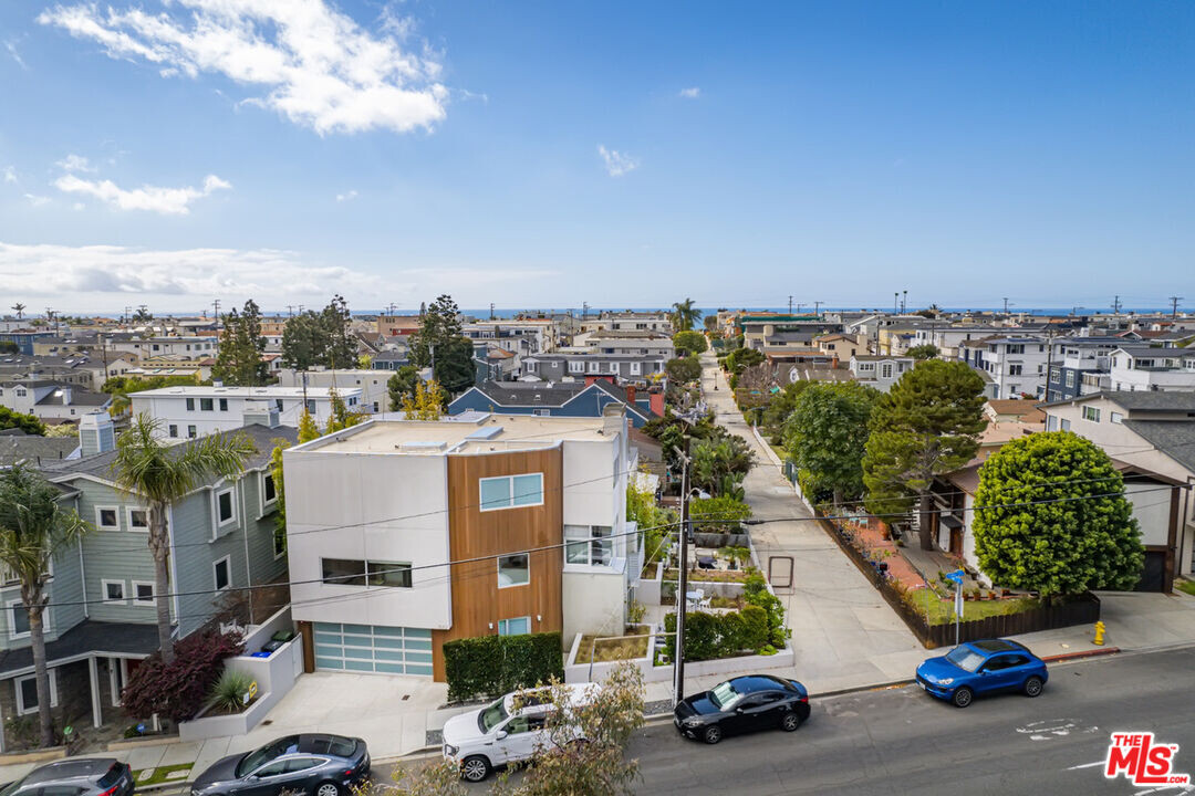 532 6th St in Manhattan Beach, CA - Building Photo